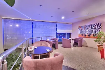 Hotell Antroyal 3*